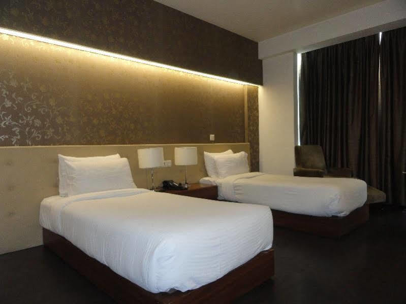 FabHotel Prime Sage Neu-Delhi Exterior foto
